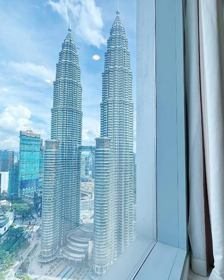 Tropicana The Residence Hermes Suite With Klcc View Куала-Лумпур
