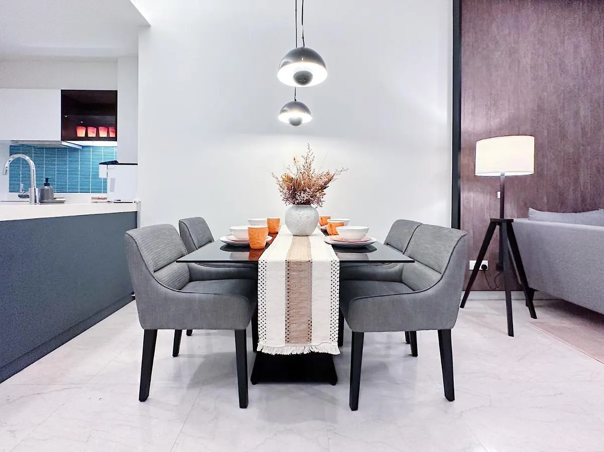 Апартаменты Tropicana The Residence Hermes Suite With Klcc View Куала-Лумпур