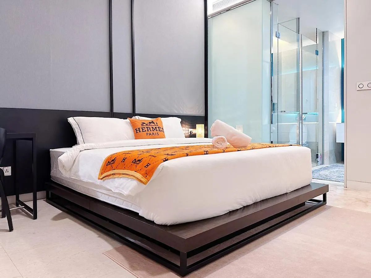 Tropicana The Residence Hermes Suite With Klcc View Куала-Лумпур